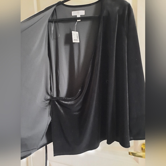 Addition Elle Velvet Wrap Top NWT - Picture 10 of 11